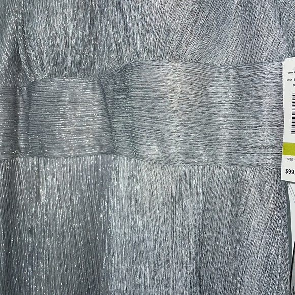 NWT R&M Richards size 14 silver prom formal halter keyhole left leg slit dress - Picture 5 of 10